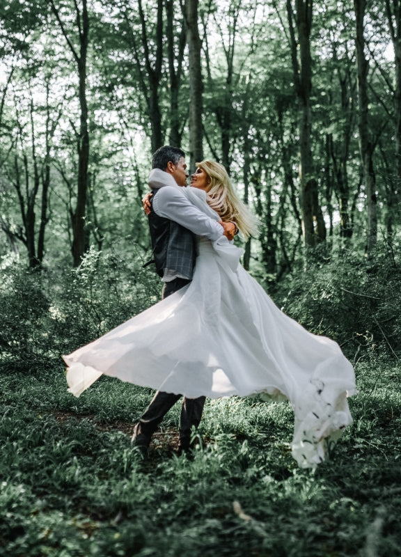 What is a micro wedding? And 6 reasons to have one