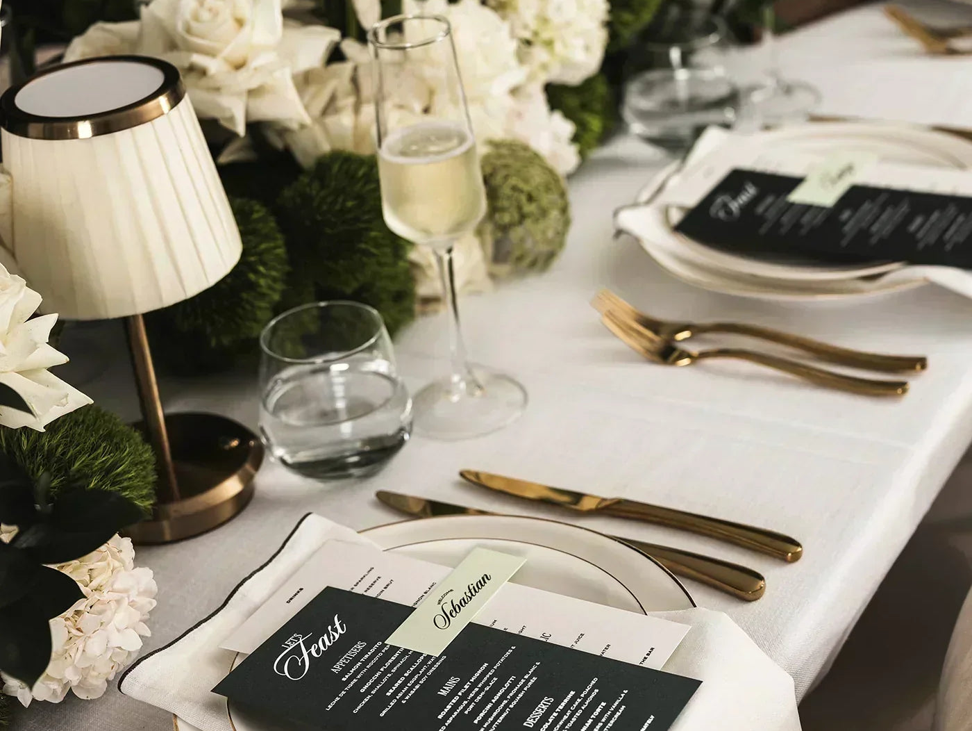 Wedding table place settings: your helpful guide and inspiration