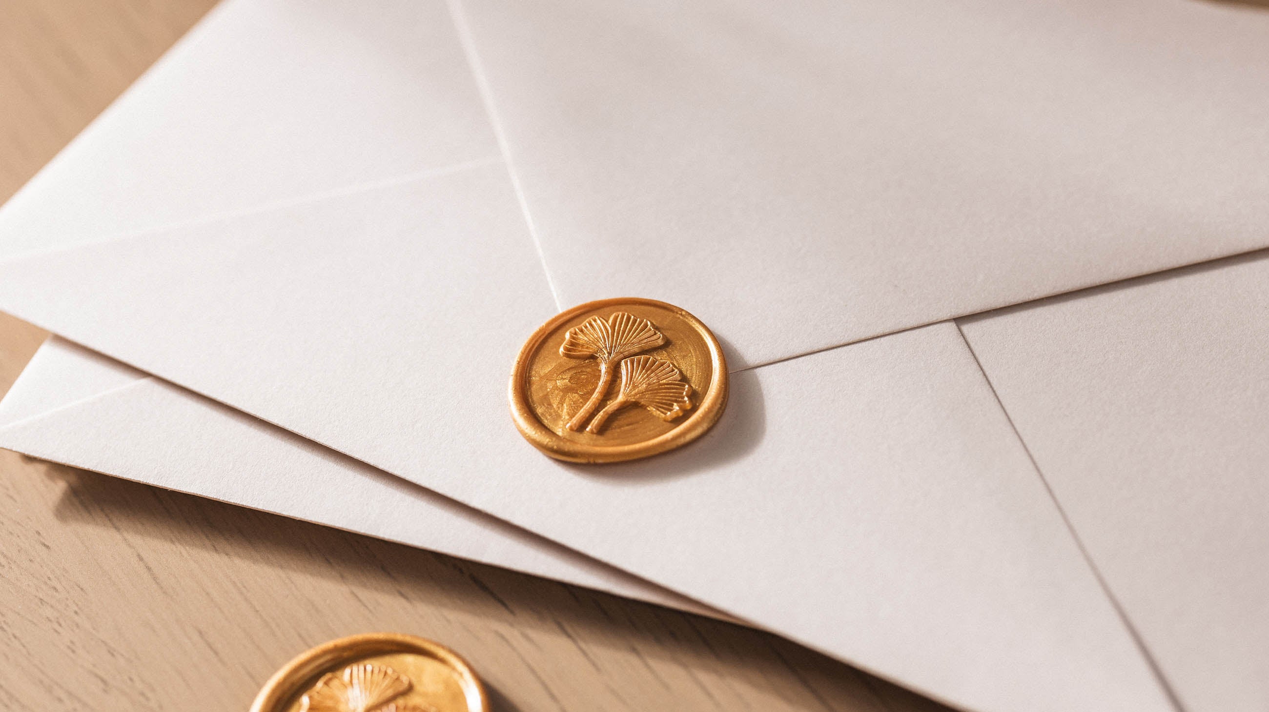 Wedding wax seals, stamps and stoves: a helpful guide