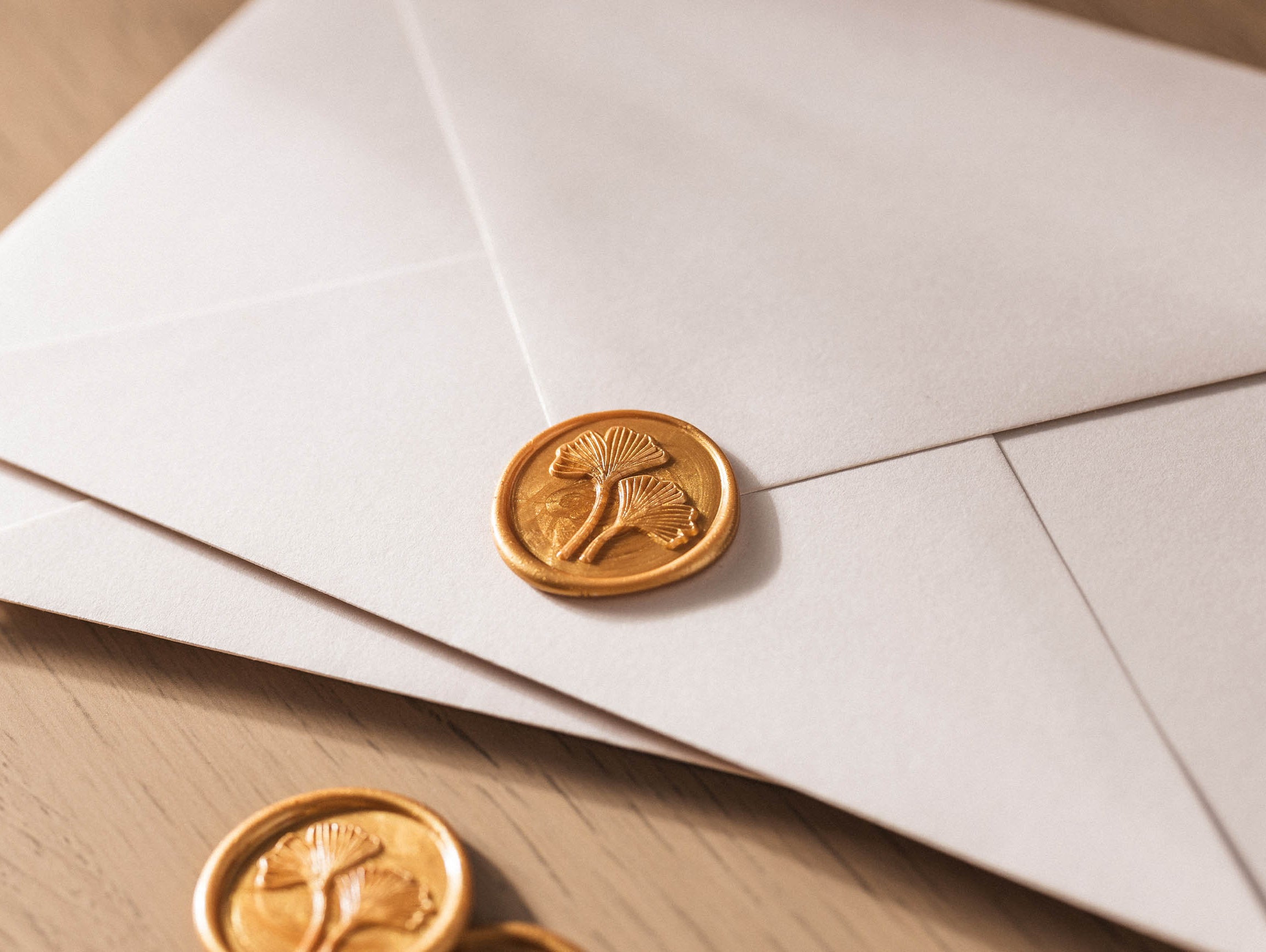 Wedding wax seals, stamps and stoves: a helpful guide