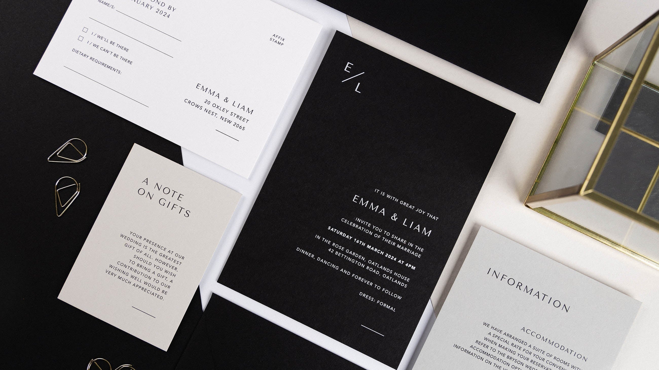 A black and white wedding theme: how to pull it off