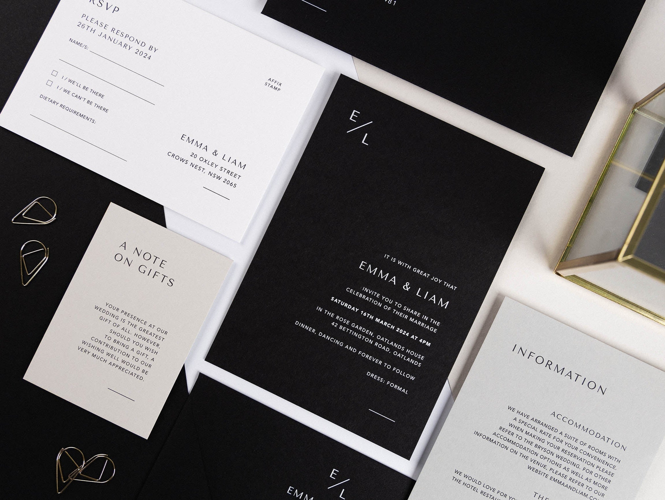 A black and white wedding theme: how to pull it off