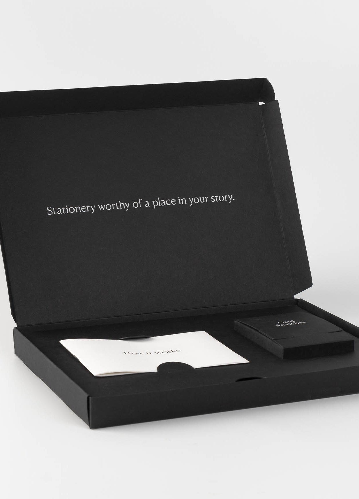 Wedding invitation samples: why you should order one