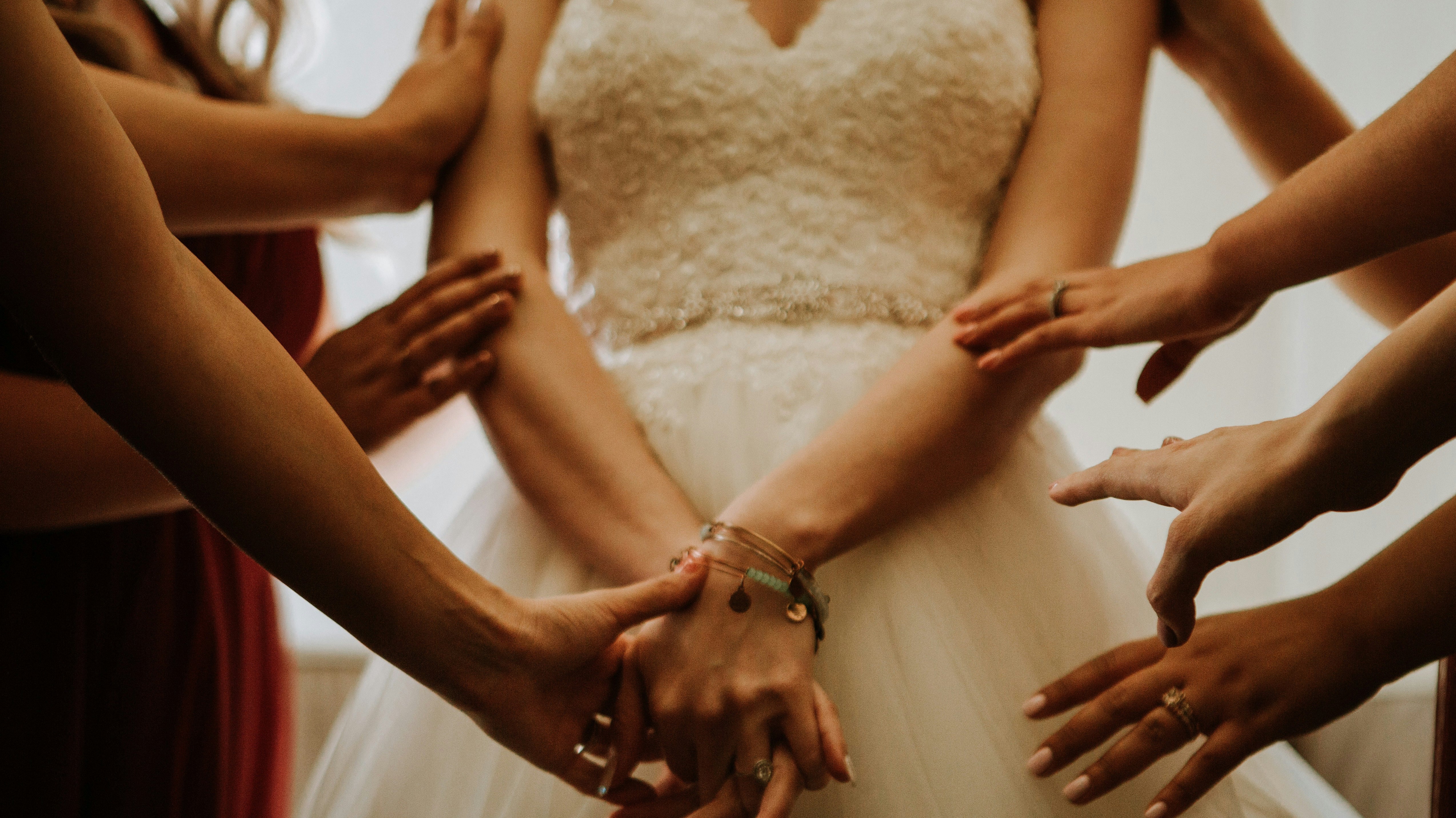 How to be the best Maid of Honour to your bride