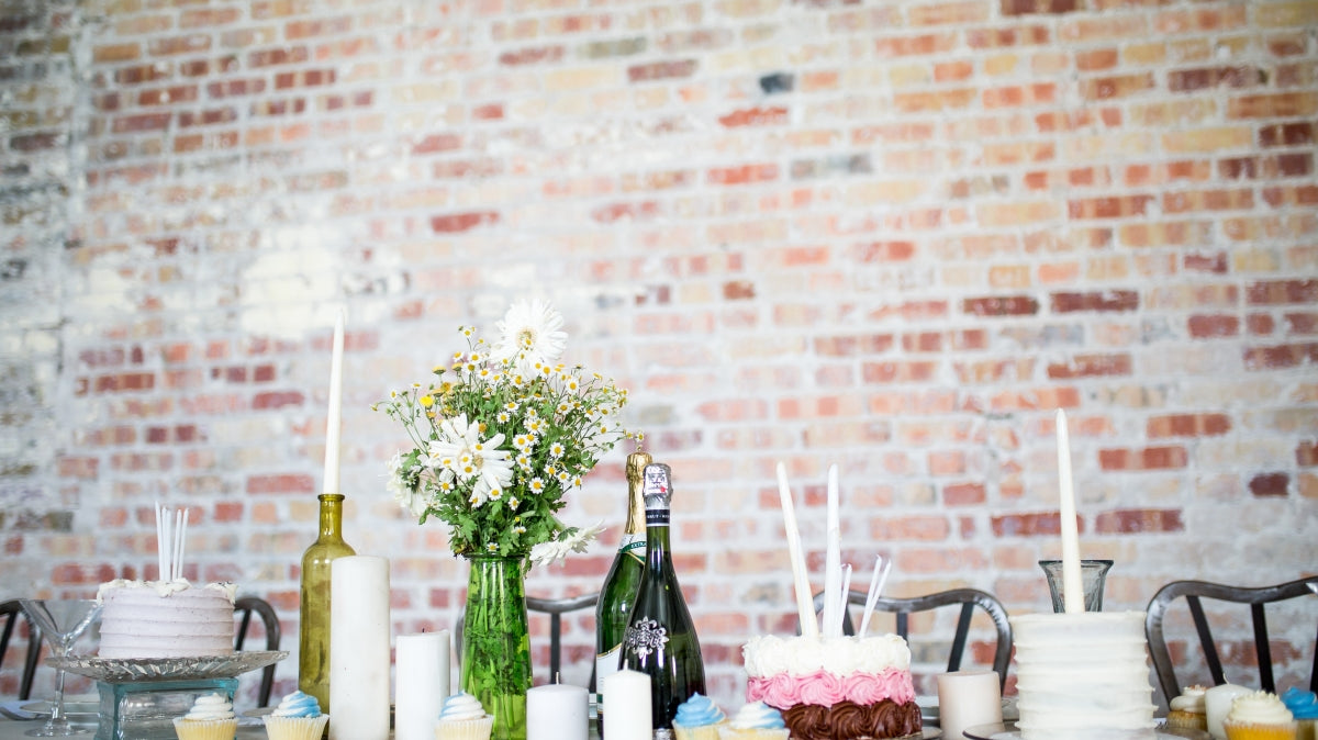 An engagement party guide: etiquette and FAQs
