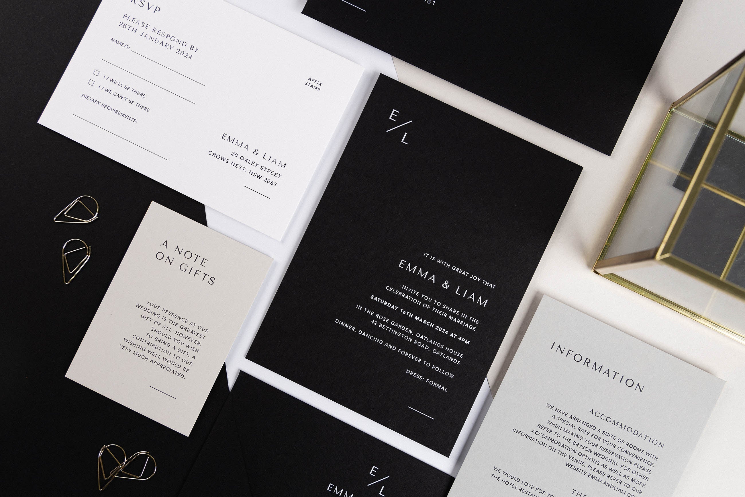 A black and white wedding theme: how to pull it off