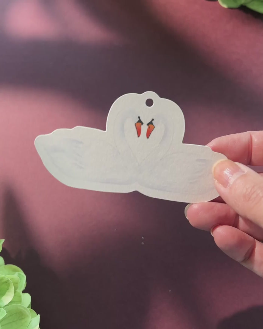 Watercolour Swan Favour Tag video